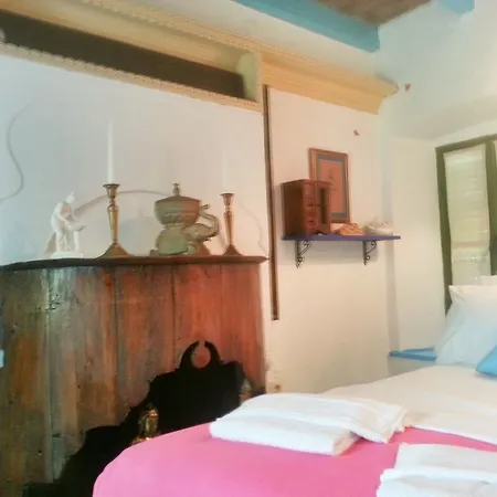 Quarto em Acomodações Particulares Cemil ıpekçi Boutique *